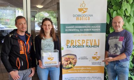 dobrodelna malica_zbirali smo za bozicke na kolesih